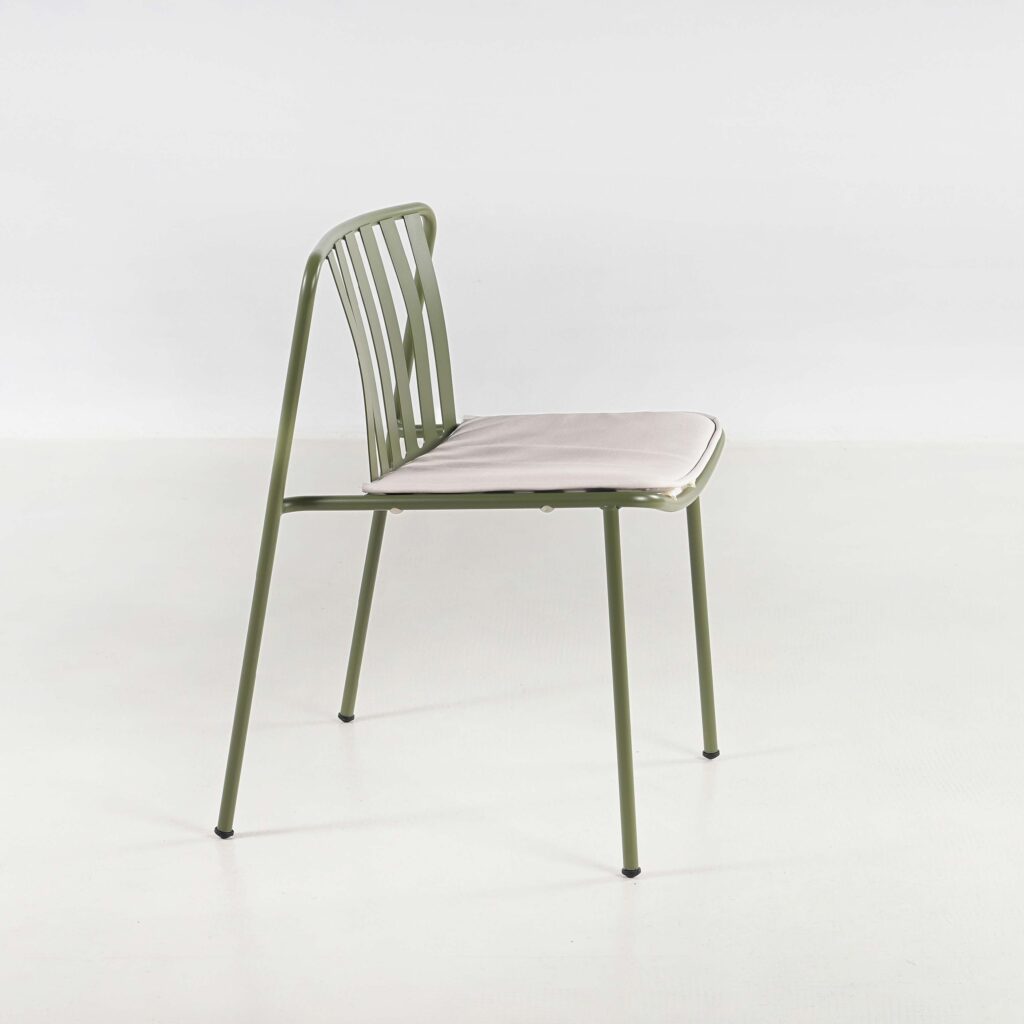 Silla 828 Almohadon Crudo 7644 Alta_Página_1_Imagen_0001